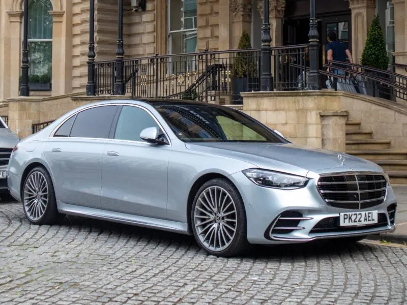 Executive Airport Transfer - S-class Mercedes