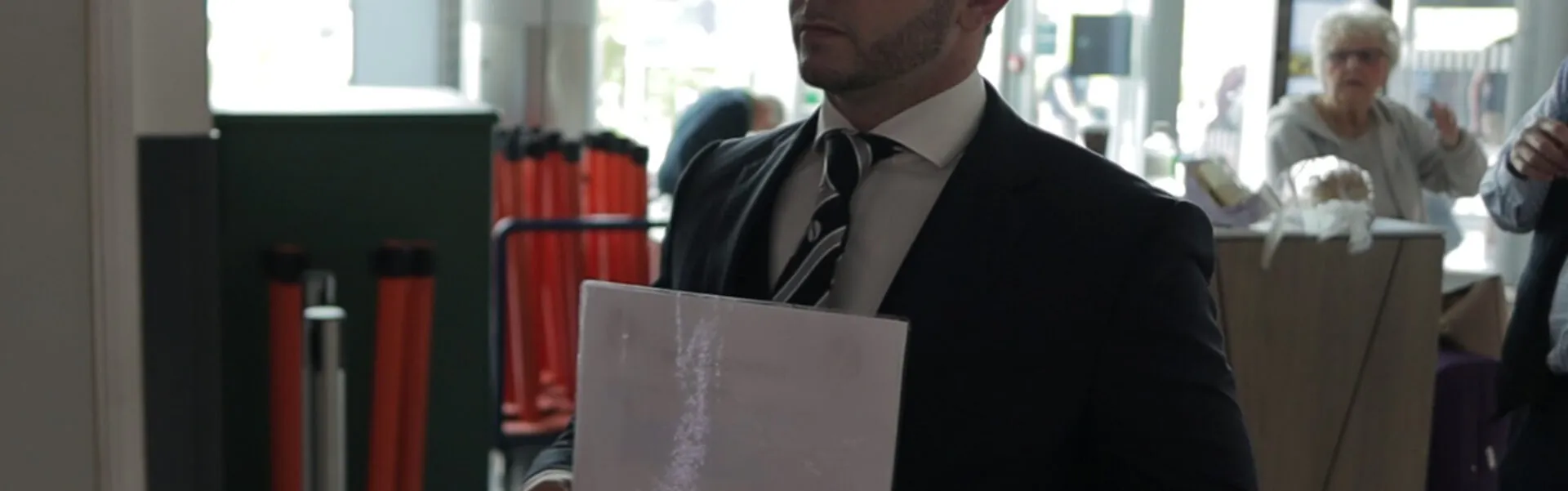 Meet & greet service - airport transfer